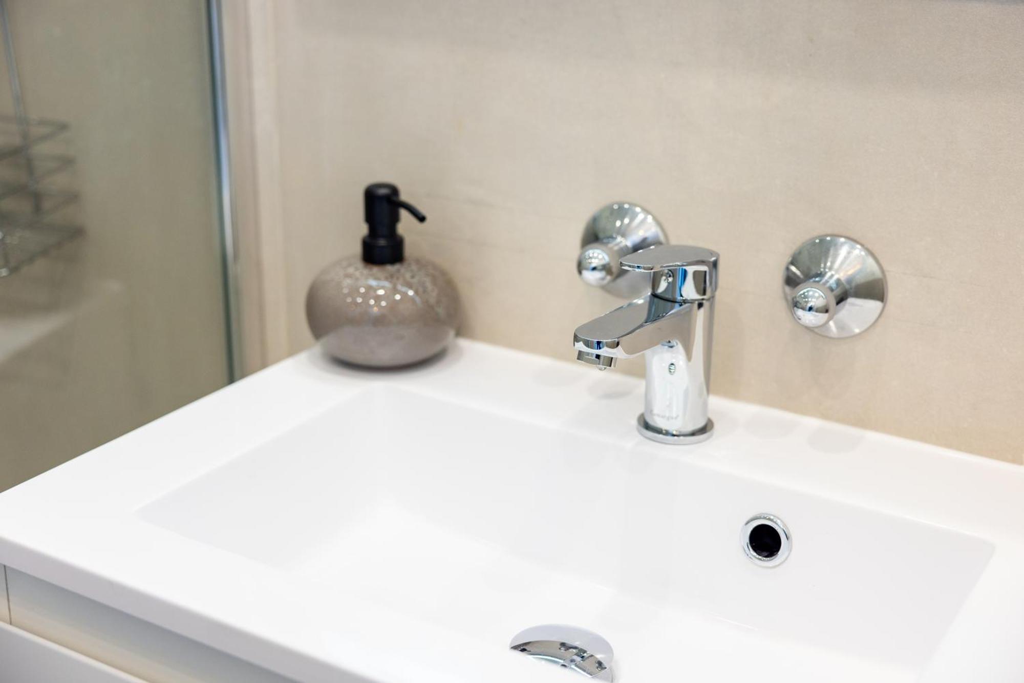 Primero Top-Suite 22 Stock Messe Zentrum Kongress アウグスブルク エクステリア 写真